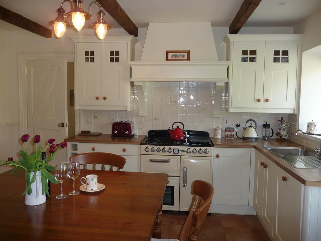Hawthorn Cottage Гринкасл Номер фото